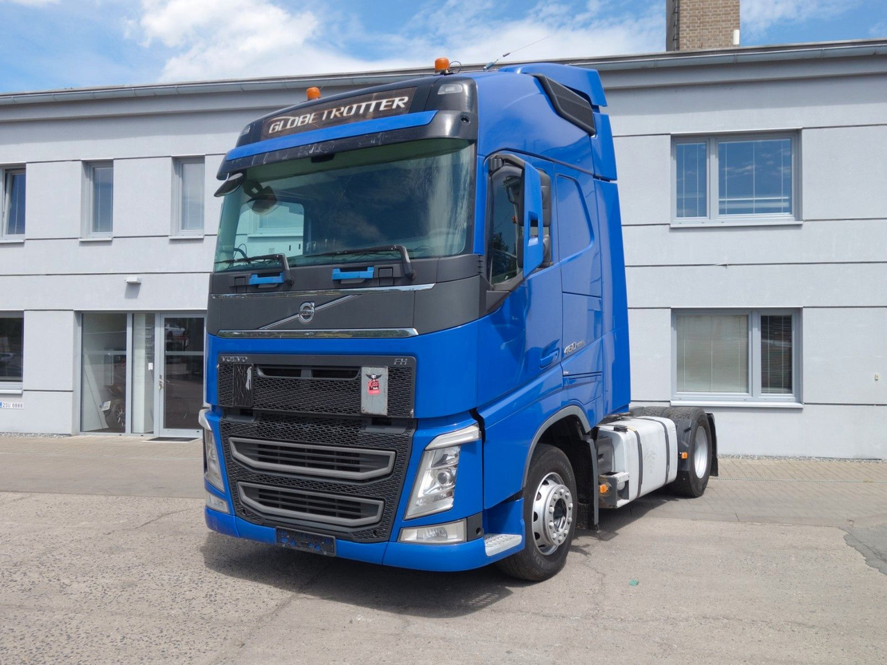 Volvo FH 460, Standard - Nyergesvontató: 1 kép. Volvo FH 460, Standard - Nyergesvontató: 1 kép.