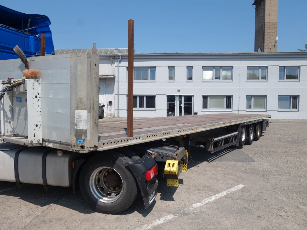 Schmitz Cargobull SCS 24/L , MEGA, Liftaachse, Plattform - Ponyvás félpótkocsi: 1 kép. Schmitz Cargobull SCS 24/L , MEGA, Liftaachse, Plattform - Ponyvás félpótkocsi: 1 kép.