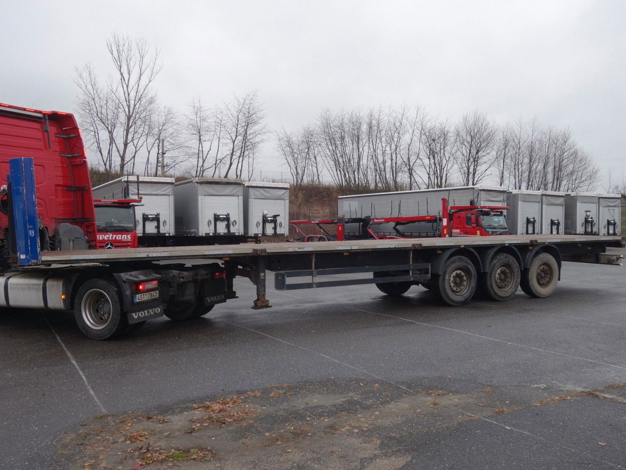 Schwarzmüller SPA 3E, SD - Platós félpótkocsi: 4 kép. Schwarzmüller SPA 3E, SD - Platós félpótkocsi: 4 kép.