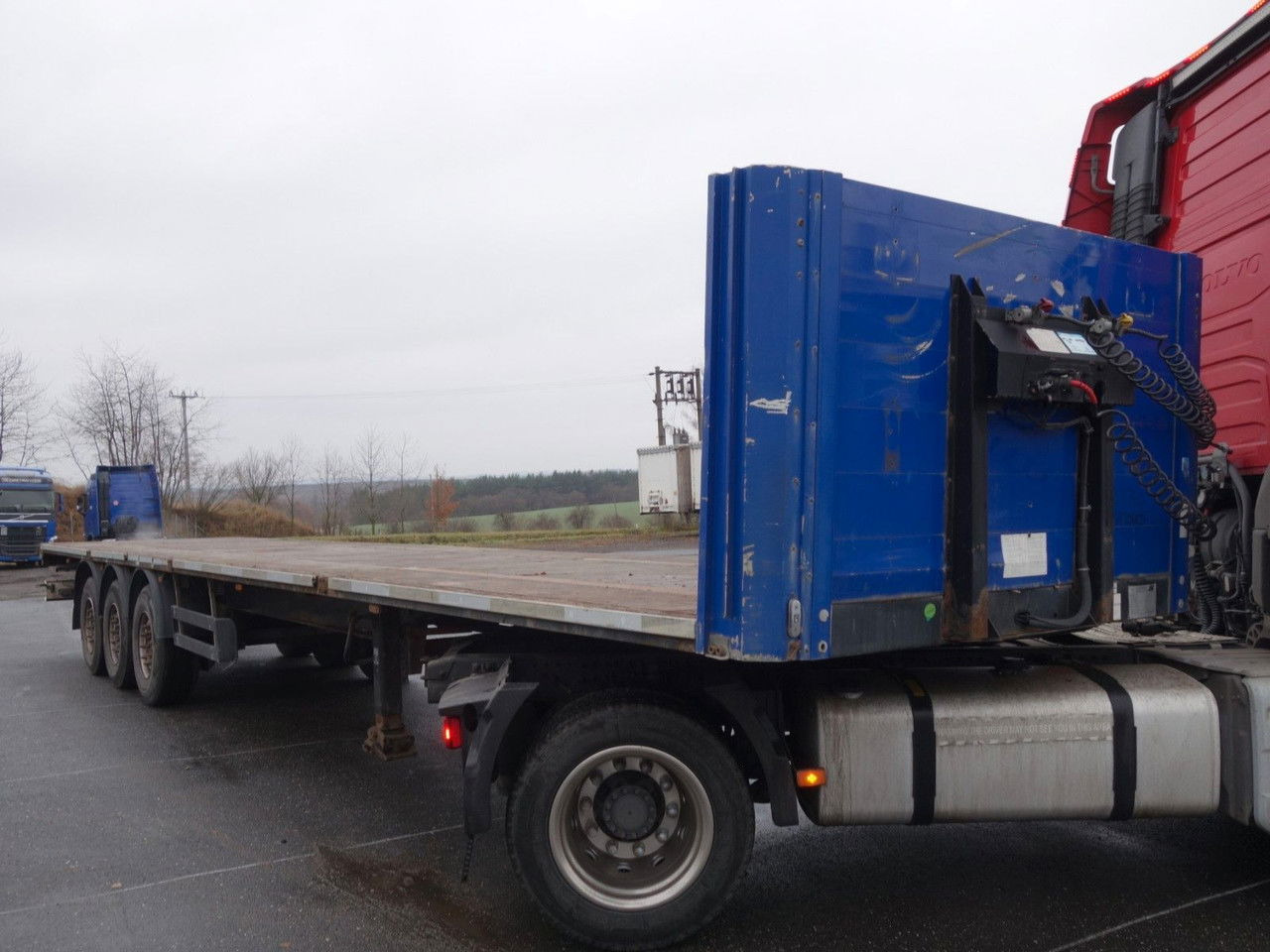 Schwarzmüller SPA 3E, SD - Platós félpótkocsi: 2 kép. Schwarzmüller SPA 3E, SD - Platós félpótkocsi: 2 kép.