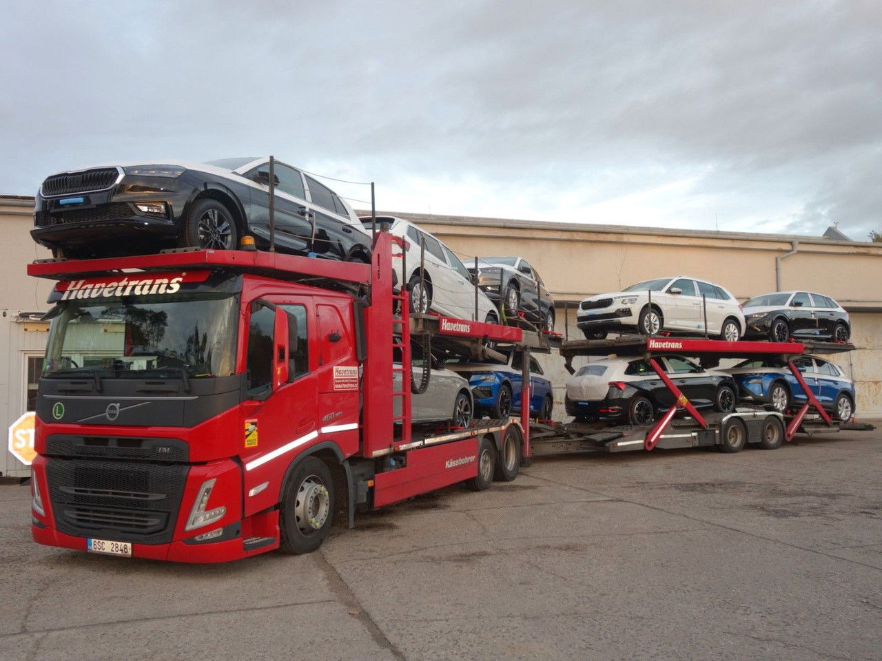 Volvo FM 13 460 6x2 Kässbohrer Metago - Supertrans - Autószállító teherautó: 2 kép. Volvo FM 13 460 6x2 Kässbohrer Metago - Supertrans - Autószállító teherautó: 2 kép.