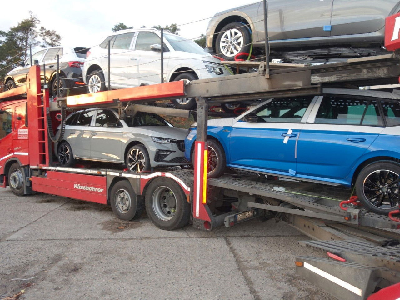 Volvo FM 13 460 6x2 Kässbohrer Metago - Supertrans - Autószállító teherautó: 4 kép. Volvo FM 13 460 6x2 Kässbohrer Metago - Supertrans - Autószállító teherautó: 4 kép.