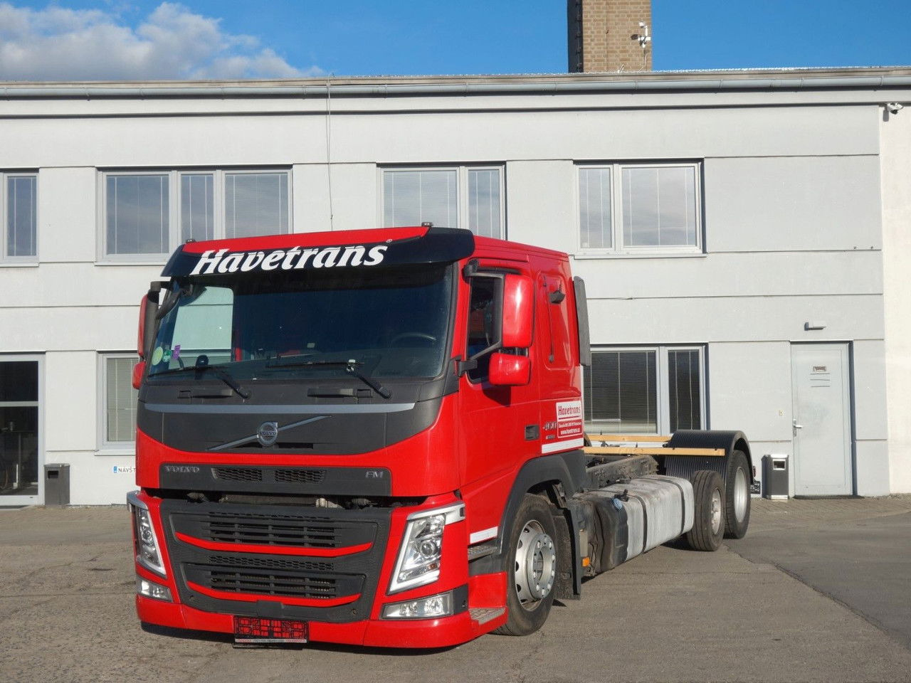 Volvo FM 460 6x2 Fahrgestell für Autotransporter - Alvaz teherautó: 2 kép. Volvo FM 460 6x2 Fahrgestell für Autotransporter - Alvaz teherautó: 2 kép.