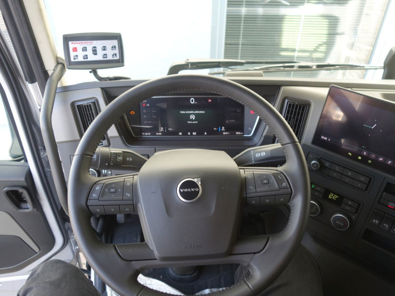 Autószállító teherautó Volvo FM 460 6x2 Kassbohrer Metago / Intago tt, VDI: 26 kép. Autószállító teherautó Volvo FM 460 6x2 Kassbohrer Metago / Intago tt, VDI: 26 kép.