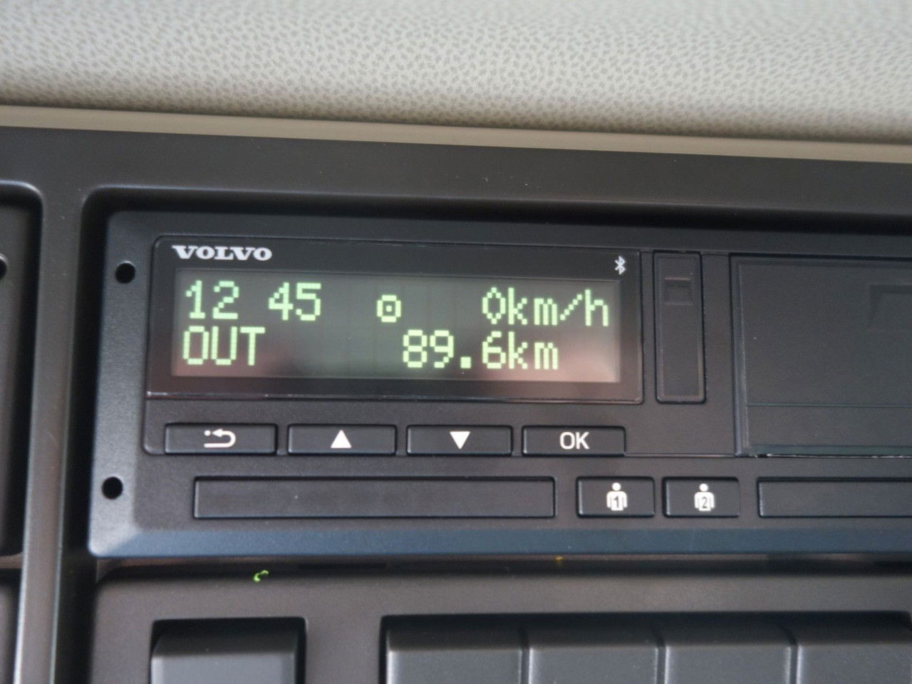 Autószállító teherautó Volvo FM 460 6x2 Kassbohrer Metago / Intago tt, VDI: 27 kép. Autószállító teherautó Volvo FM 460 6x2 Kassbohrer Metago / Intago tt, VDI: 27 kép.