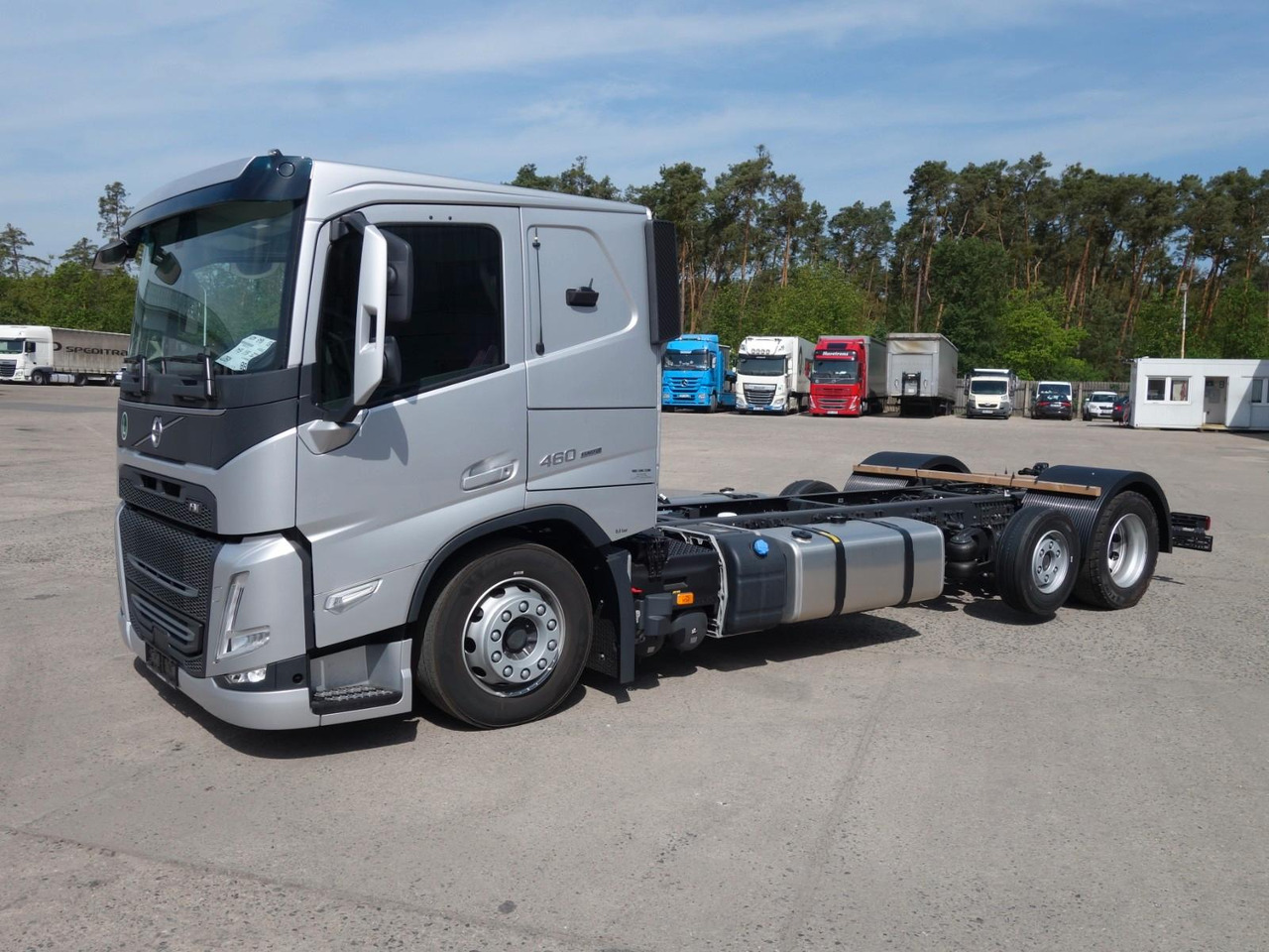 Volvo FM13 460 6x2 Neue RTO , Kassbohrer, Rolfo, Rimo - Autószállító teherautó: 2 kép. Volvo FM13 460 6x2 Neue RTO , Kassbohrer, Rolfo, Rimo - Autószállító teherautó: 2 kép.