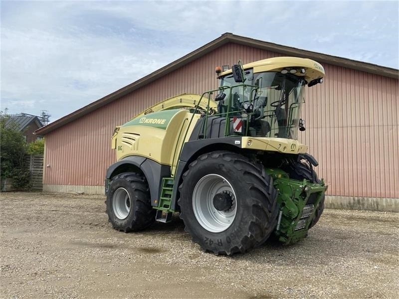 Krone Big X 630 m. Easyflow S380 & Easycollect 900 - Önjáró szecskázógép: 5 kép. Krone Big X 630 m. Easyflow S380 & Easycollect 900 - Önjáró szecskázógép: 5 kép.