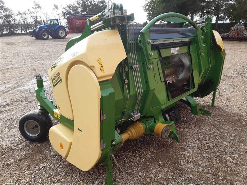 Krone EasyFlow 300S - Szálastakarmány betakarítás gépei: 3 kép. Krone EasyFlow 300S - Szálastakarmány betakarítás gépei: 3 kép.