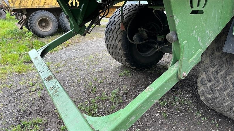 Krone GX440 GX440 - Etetőkocsi: 5 kép. Krone GX440 GX440 - Etetőkocsi: 5 kép.