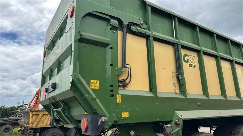 Krone GX440 GX440 - Etetőkocsi: 3 kép. Krone GX440 GX440 - Etetőkocsi: 3 kép.