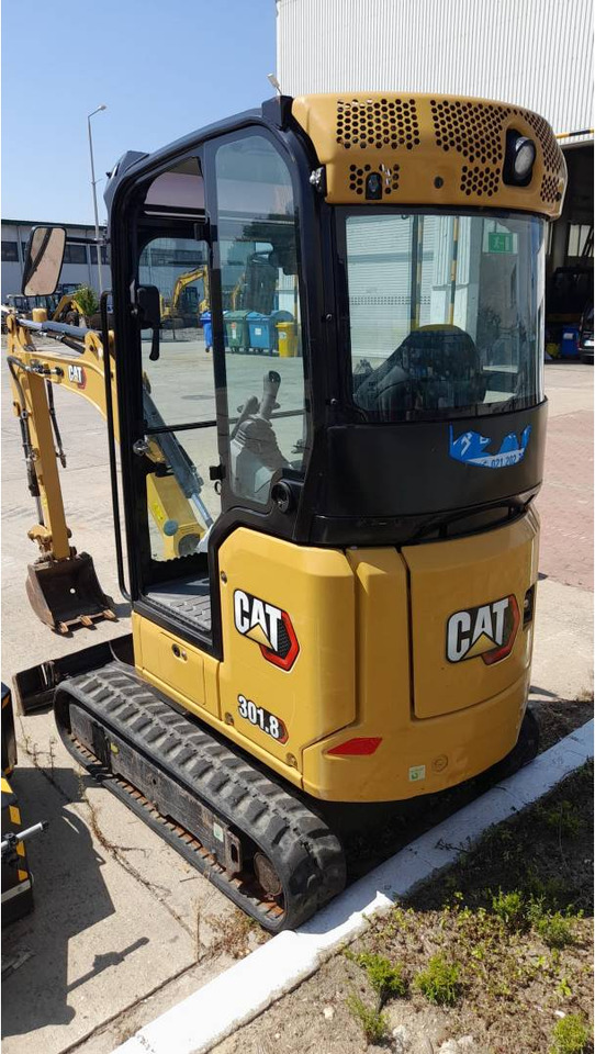 CAT 301.8-05 - Lánctalpas kotró: 4 kép. CAT 301.8-05 - Lánctalpas kotró: 4 kép.
