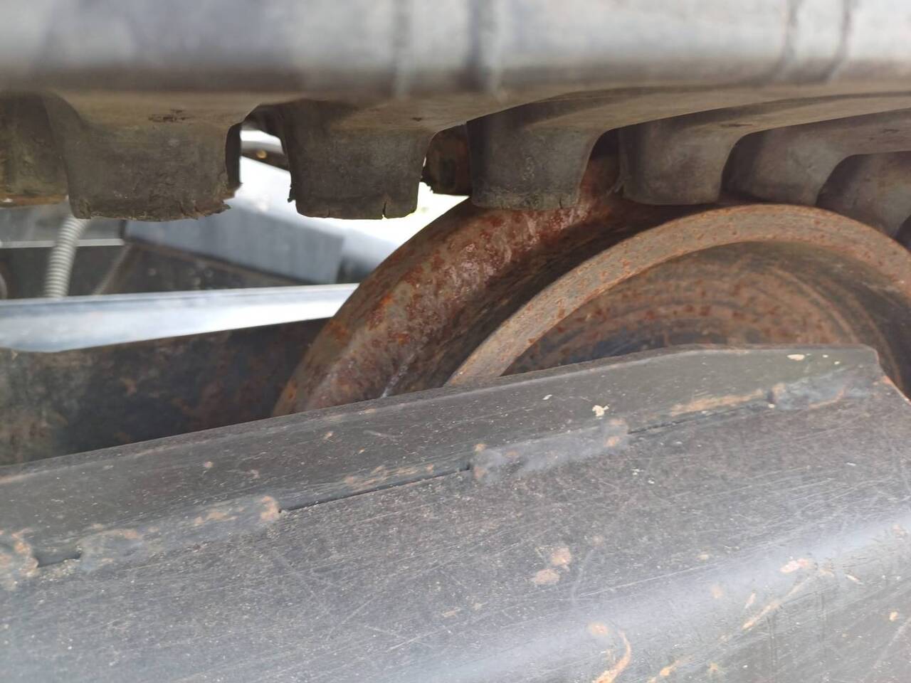 Lánctalpas kotró CAT 302.7DCR: 18 kép.