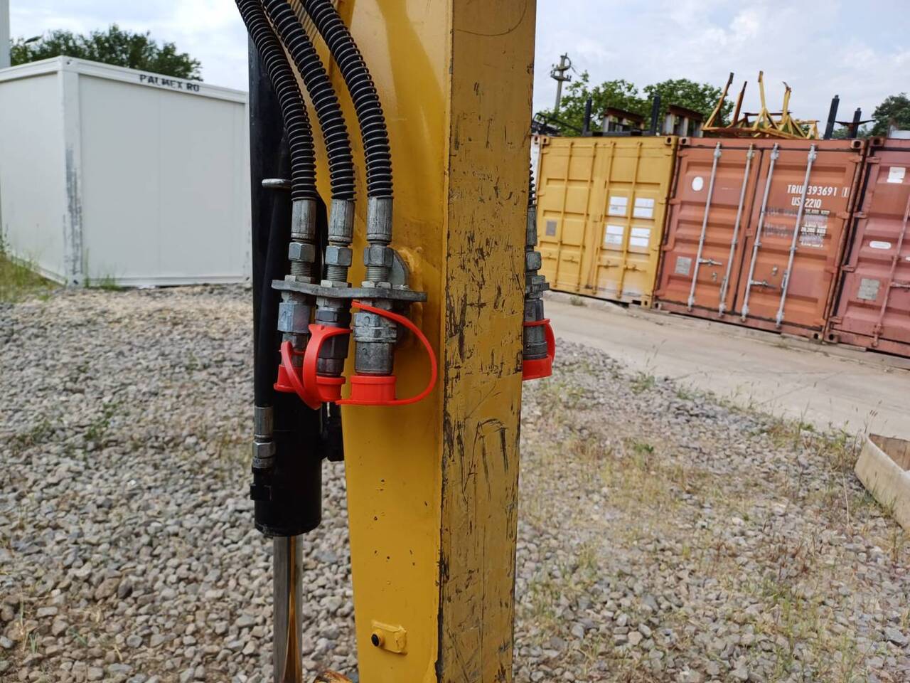 Lánctalpas kotró CAT 302.7DCR: 9 kép.