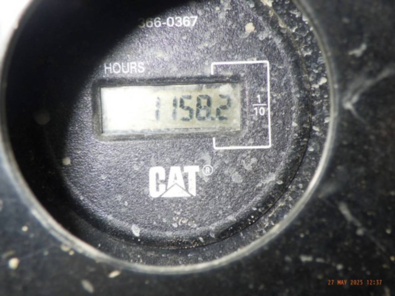 CAT 303.5E2CR - Lánctalpas kotró: 5 kép. CAT 303.5E2CR - Lánctalpas kotró: 5 kép.