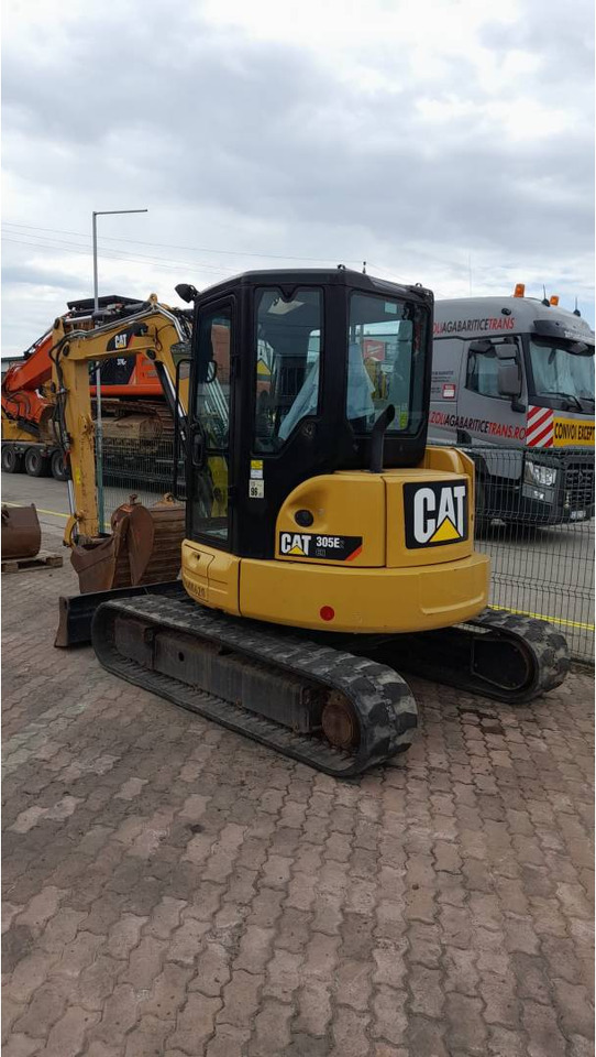 CAT 305E2CR - Lánctalpas kotró: 4 kép. CAT 305E2CR - Lánctalpas kotró: 4 kép.