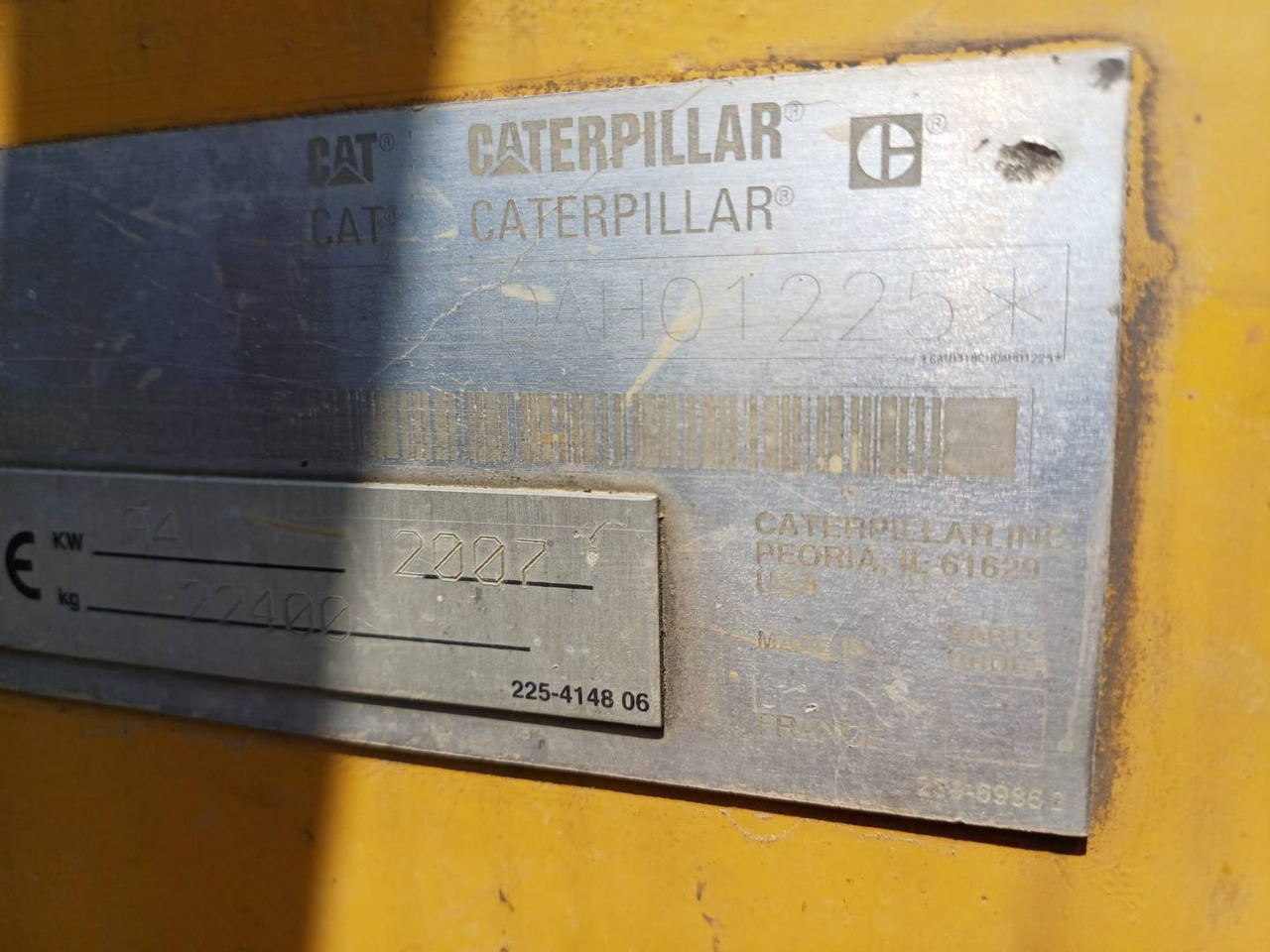 CAT 318C - Lánctalpas kotró: 5 kép. CAT 318C - Lánctalpas kotró: 5 kép.