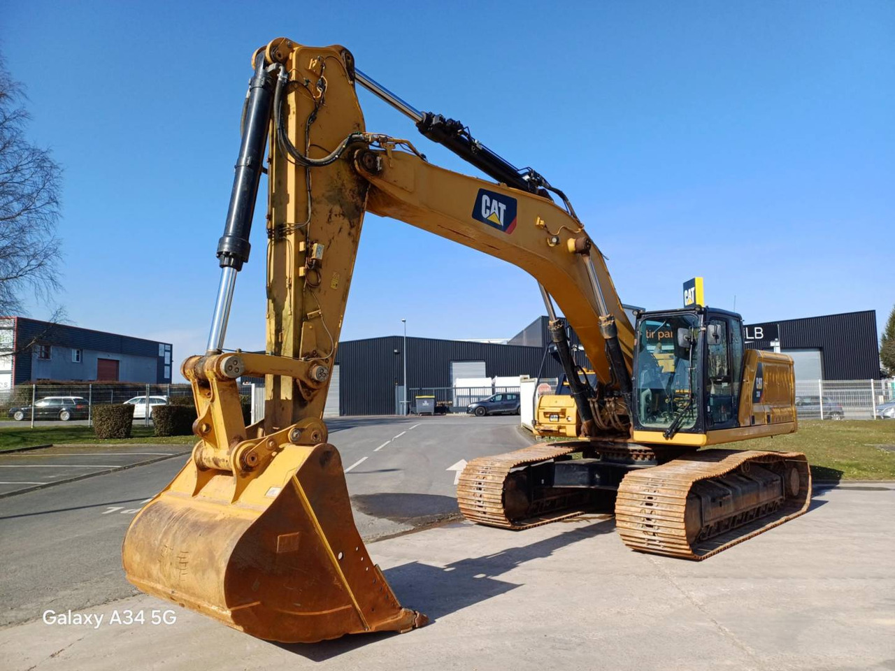 CAT 336-07 - Lánctalpas kotró: 1 kép. CAT 336-07 - Lánctalpas kotró: 1 kép.