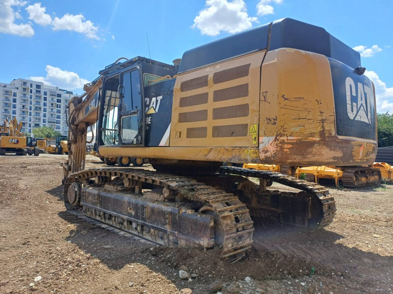 CAT 349ELVG - Lánctalpas kotró: 4 kép. CAT 349ELVG - Lánctalpas kotró: 4 kép.