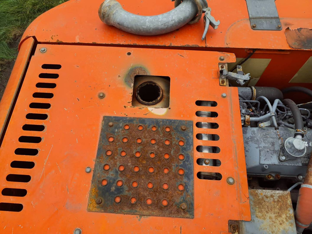 HITACHI ZX280LCN-3 - Lánctalpas kotró: 3 kép. HITACHI ZX280LCN-3 - Lánctalpas kotró: 3 kép.