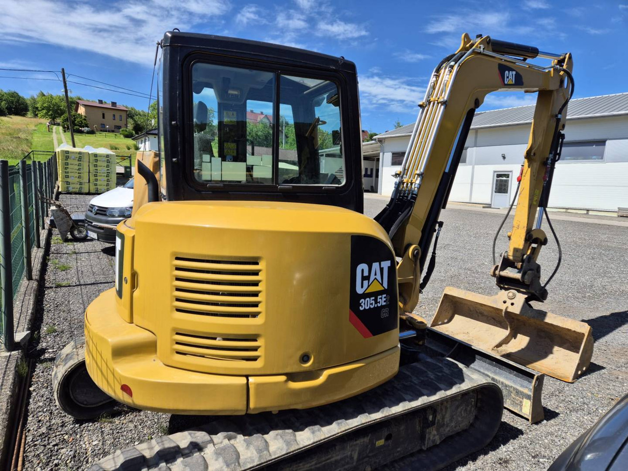 CAT 305.5E2CR - Lánctalpas kotró: 3 kép. CAT 305.5E2CR - Lánctalpas kotró: 3 kép.