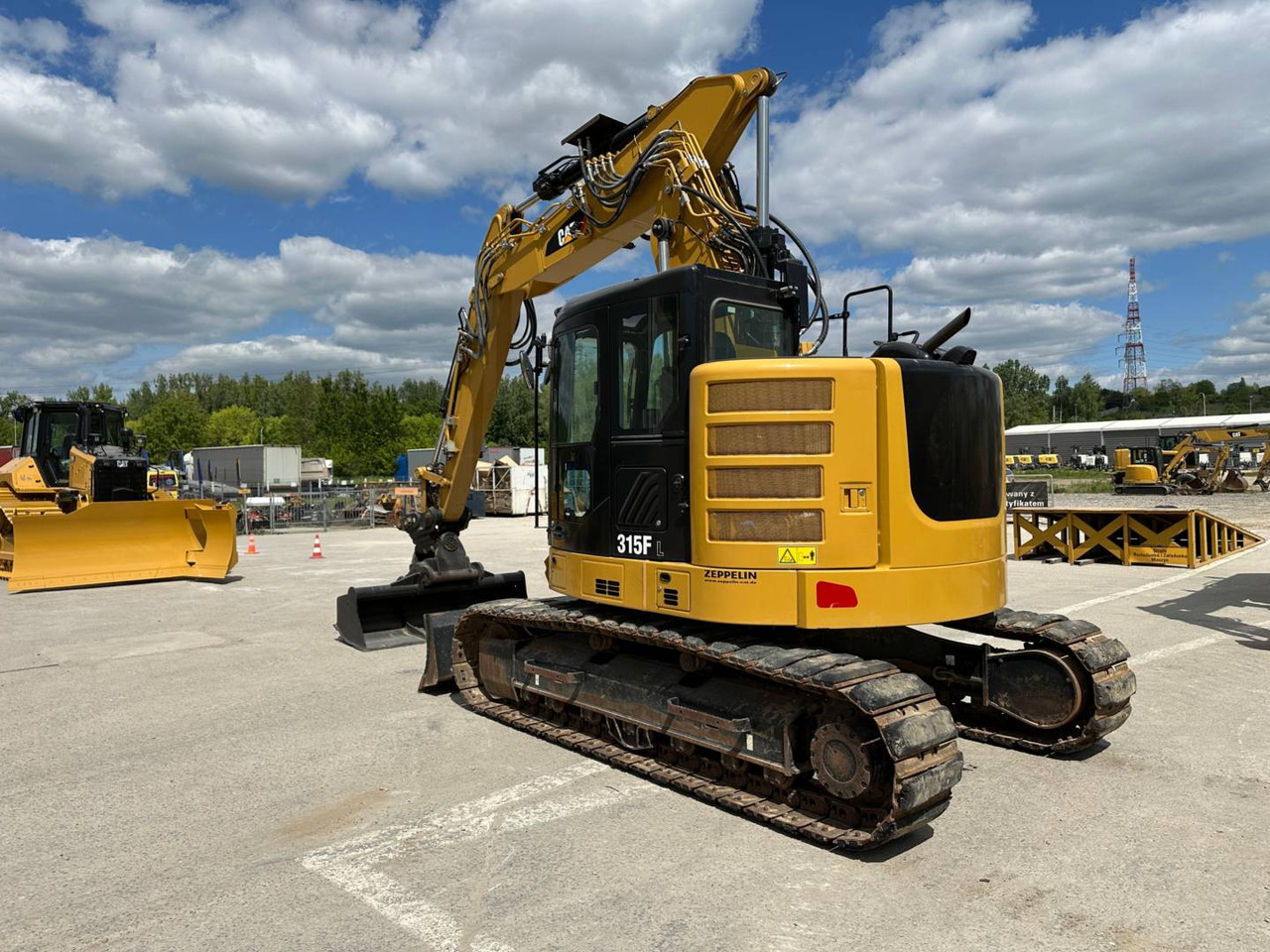CAT 315FLCR - Lánctalpas kotró: 4 kép. CAT 315FLCR - Lánctalpas kotró: 4 kép.
