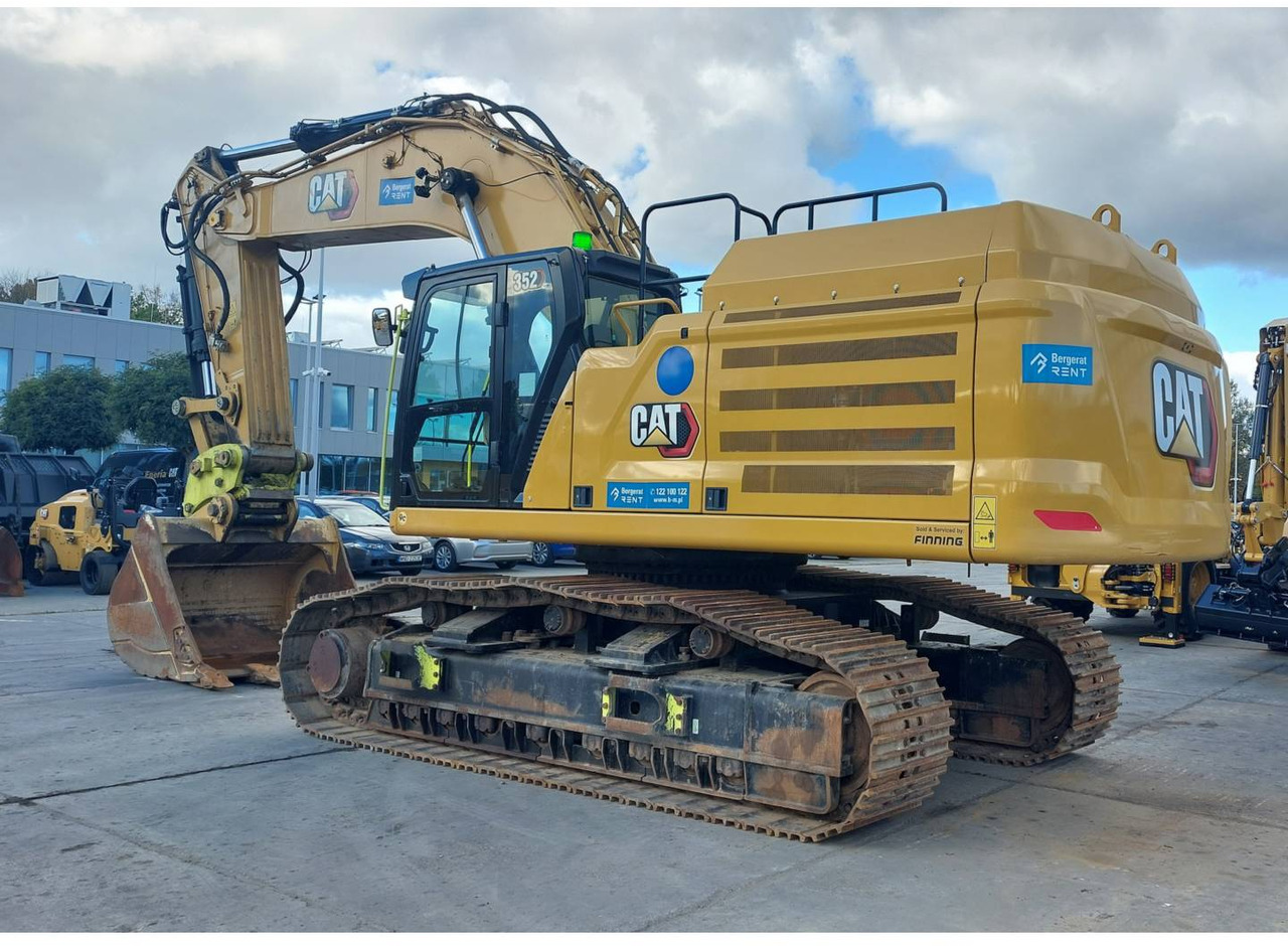 CAT 352 - Lánctalpas kotró: 4 kép. CAT 352 - Lánctalpas kotró: 4 kép.