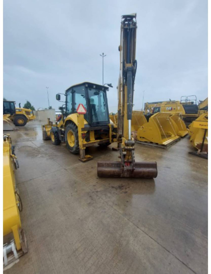 CAT 432F2 - Kotrórakodó: 4 kép. CAT 432F2 - Kotrórakodó: 4 kép.