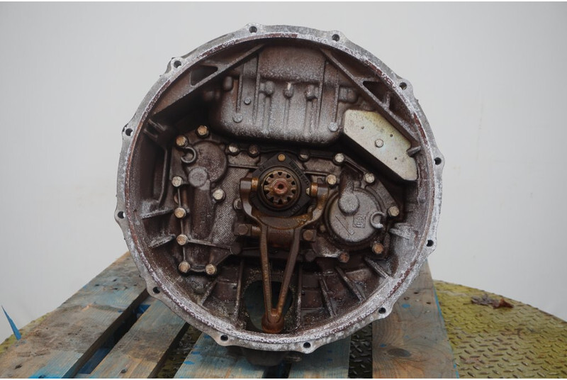 12AS2130DD TGX 81.32004-6257 ZF1353.030.012 - Sebességváltó - Teherautó: 2 kép. 12AS2130DD TGX 81.32004-6257 ZF1353.030.012 - Sebességváltó - Teherautó: 2 kép.