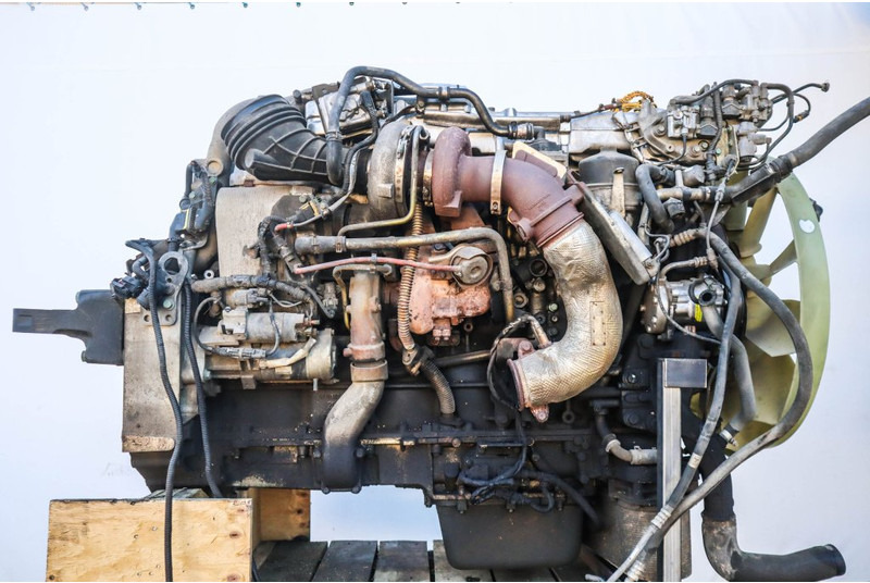 MAN D2676LF45 EURO6 480PS - Motor - Teherautó: 3 kép. MAN D2676LF45 EURO6 480PS - Motor - Teherautó: 3 kép.