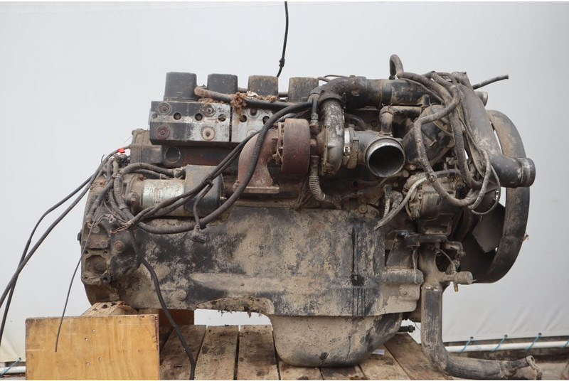 MAN D2866LF20 EURO2 403PS - Motor - Teherautó: 1 kép. MAN D2866LF20 EURO2 403PS - Motor - Teherautó: 1 kép.