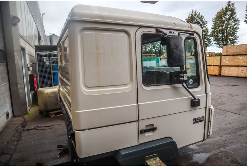 MAN F92L22 F2000 - Fülke és belső tér - Teherautó: 5 kép. MAN F92L22 F2000 - Fülke és belső tér - Teherautó: 5 kép.