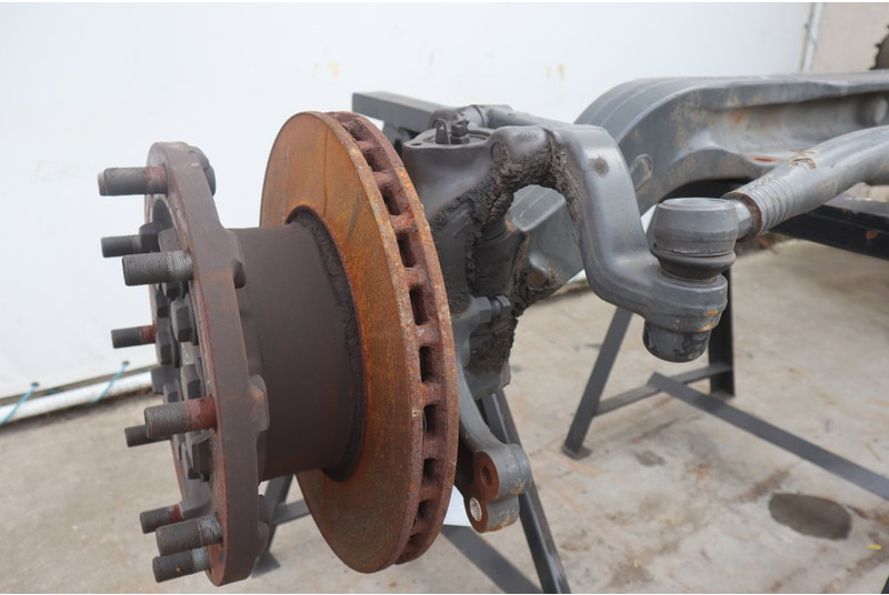 Mercedes-Benz F-8A/C22.5 739573F712392 - Első tengely - Teherautó: 2 kép. Mercedes-Benz F-8A/C22.5 739573F712392 - Első tengely - Teherautó: 2 kép.