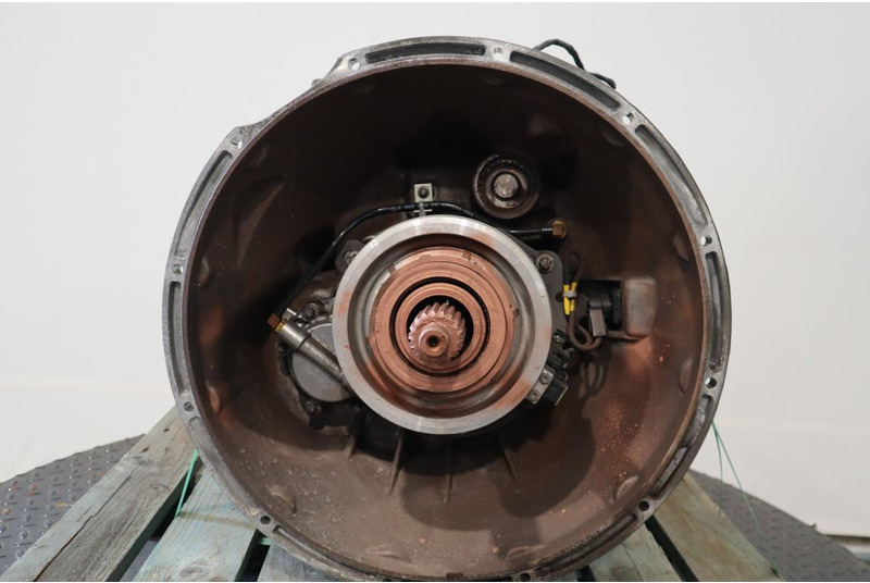 Mercedes-Benz G211-12KL MP4 OM471 715352G2114794 - Sebességváltó - Teherautó: 2 kép. Mercedes-Benz G211-12KL MP4 OM471 715352G2114794 - Sebességváltó - Teherautó: 2 kép.