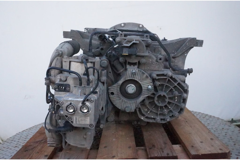 Mercedes-Benz G211-12KL MP4 + VOITH OM470 715 352 G1 951302 - Sebességváltó - Teherautó: 4 kép. Mercedes-Benz G211-12KL MP4 + VOITH OM470 715 352 G1 951302 - Sebességváltó - Teherautó: 4 kép.