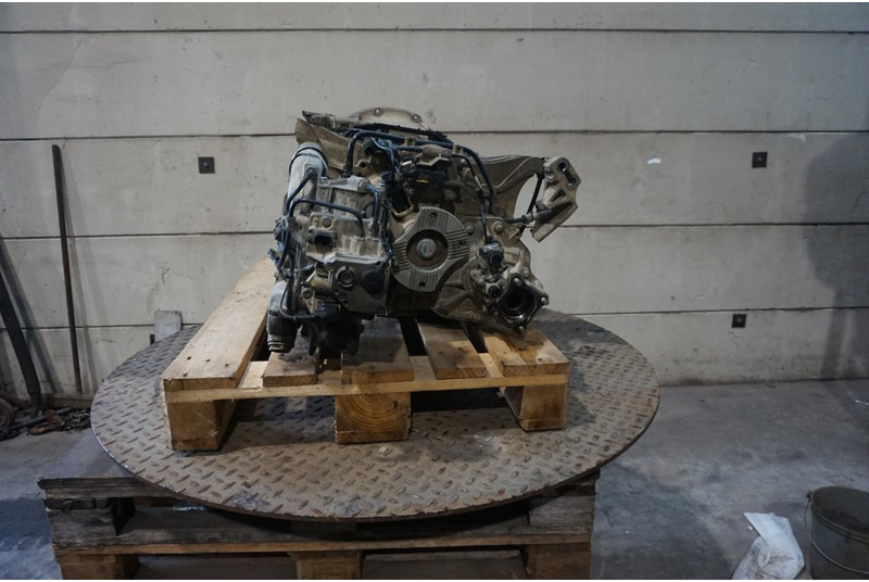 Mercedes-Benz G211-12KL MP4 + VOITH OM471 - Sebességváltó - Teherautó: 4 kép. Mercedes-Benz G211-12KL MP4 + VOITH OM471 - Sebességváltó - Teherautó: 4 kép.