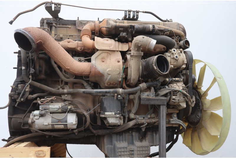 Mercedes-Benz OM470LA EURO6 460PS - Motor - Teherautó: 4 kép. Mercedes-Benz OM470LA EURO6 460PS - Motor - Teherautó: 4 kép.