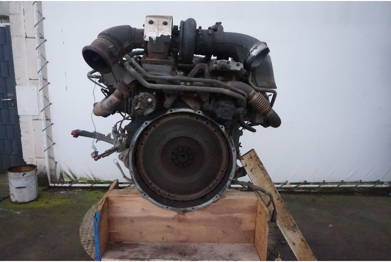 Mercedes-Benz OM501LA EURO4 320PS 54197000609278 - Motor - Teherautó: 4 kép. Mercedes-Benz OM501LA EURO4 320PS 54197000609278 - Motor - Teherautó: 4 kép.