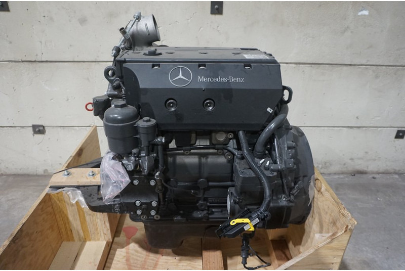 Mercedes-Benz OM924LA EURO5 NEW - Motor - Teherautó: 1 kép. Mercedes-Benz OM924LA EURO5 NEW - Motor - Teherautó: 1 kép.