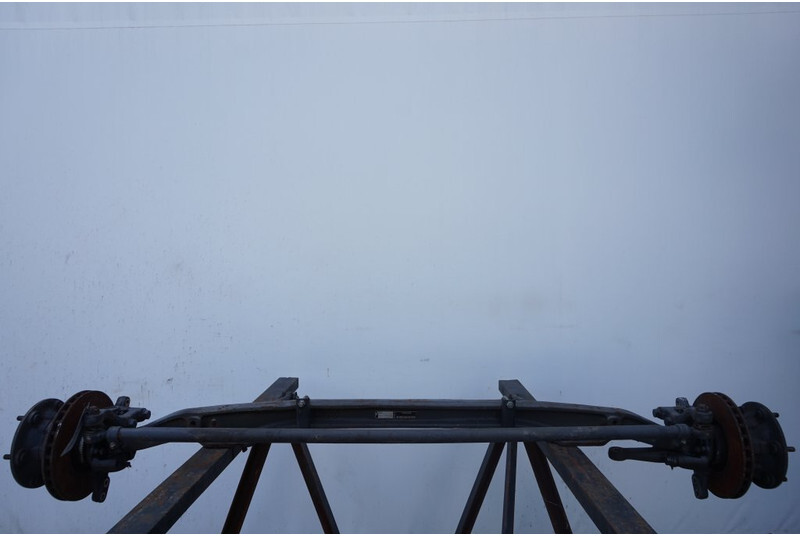 Mercedes-Benz VL1/11C-2.3 - Első tengely - Teherautó: 1 kép. Mercedes-Benz VL1/11C-2.3 - Első tengely - Teherautó: 1 kép.