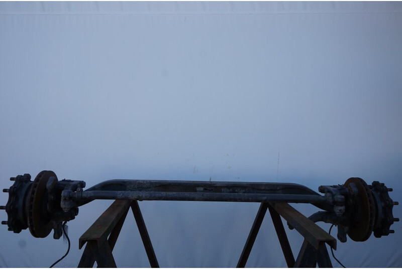 Mercedes-Benz VL4/53DC-7.5 - Első tengely - Teherautó: 1 kép. Mercedes-Benz VL4/53DC-7.5 - Első tengely - Teherautó: 1 kép.