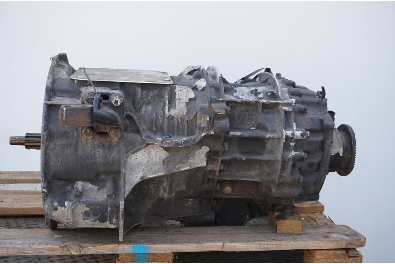 ZF 12AS1210OD TGM 81.32004-6194 - Sebességváltó - Teherautó: 1 kép. ZF 12AS1210OD TGM 81.32004-6194 - Sebességváltó - Teherautó: 1 kép.