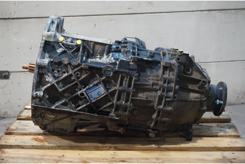 ZF 12AS2130DD TGS 81.32004-6257 - Sebességváltó - Teherautó: 1 kép. ZF 12AS2130DD TGS 81.32004-6257 - Sebességváltó - Teherautó: 1 kép.