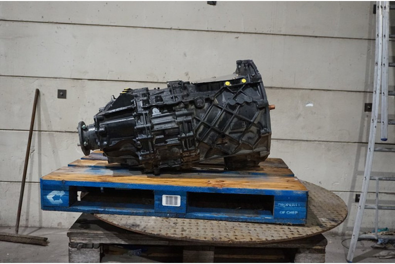 ZF 12AS2130DD TGS - Sebességváltó - Teherautó: 3 kép. ZF 12AS2130DD TGS - Sebességváltó - Teherautó: 3 kép.