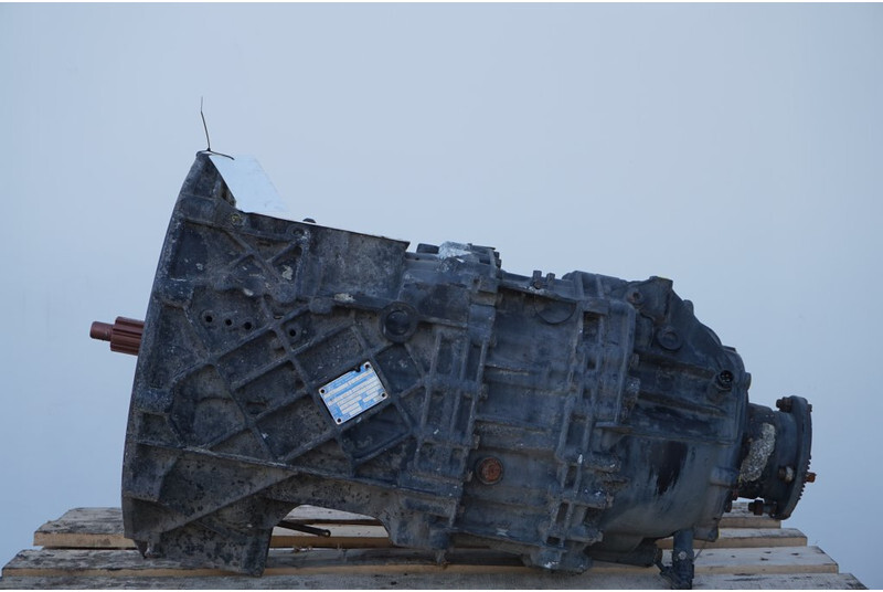 ZF 12AS2130DD TGX 81 32004-6085 - Sebességváltó - Teherautó: 1 kép. ZF 12AS2130DD TGX 81 32004-6085 - Sebességváltó - Teherautó: 1 kép.