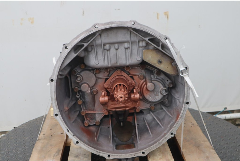 ZF 12AS2301OD TGA 81.32003-6873 - Sebességváltó - Teherautó: 2 kép. ZF 12AS2301OD TGA 81.32003-6873 - Sebességváltó - Teherautó: 2 kép.