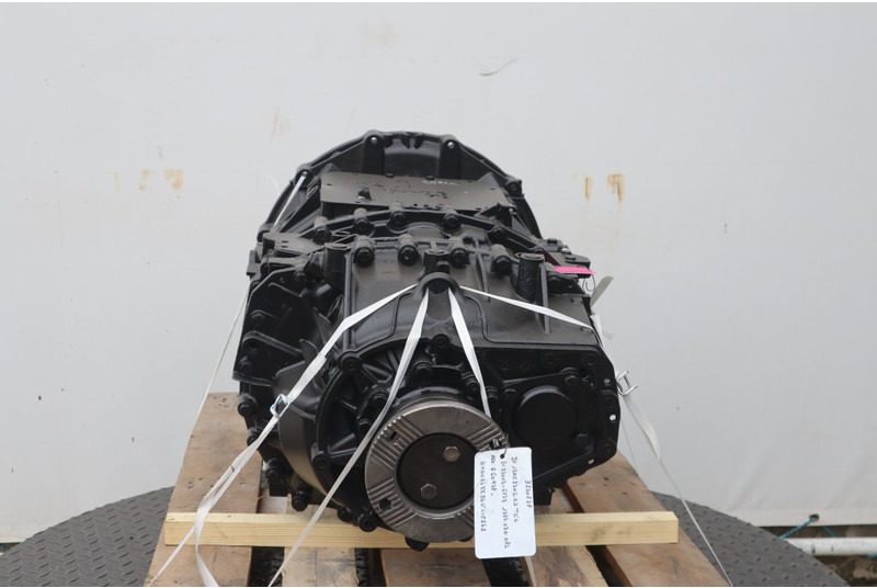 ZF 12AS2301OD TGA 81.32003-6873 - Sebességváltó - Teherautó: 4 kép. ZF 12AS2301OD TGA 81.32003-6873 - Sebességváltó - Teherautó: 4 kép.