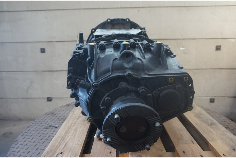 ZF 12AS2330DD TGX 81.32004-6297 - Sebességváltó - Teherautó: 4 kép. ZF 12AS2330DD TGX 81.32004-6297 - Sebességváltó - Teherautó: 4 kép.