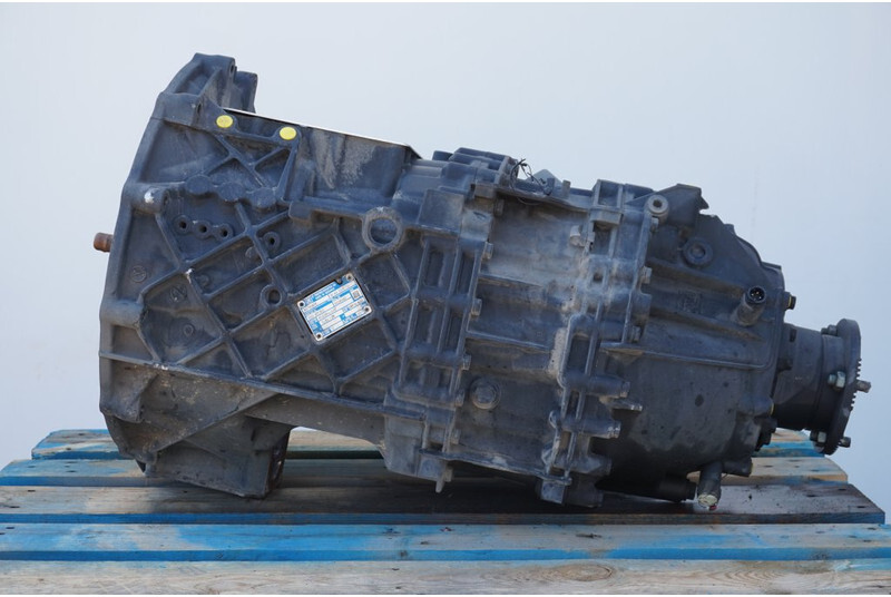 ZF 12AS2330DD TGX 81 32004-6397 - Sebességváltó - Teherautó: 1 kép. ZF 12AS2330DD TGX 81 32004-6397 - Sebességváltó - Teherautó: 1 kép.
