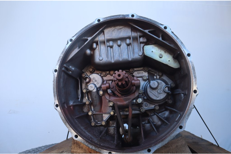 ZF 12AS2331DD+INT3 - Sebességváltó - Teherautó: 2 kép. ZF 12AS2331DD+INT3 - Sebességváltó - Teherautó: 2 kép.