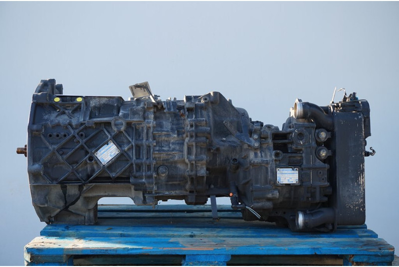 ZF 12AS2331DD+INT3 - Sebességváltó - Teherautó: 1 kép. ZF 12AS2331DD+INT3 - Sebességváltó - Teherautó: 1 kép.
